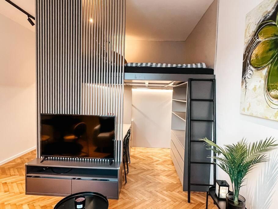 Central Getaway Studio Pressburg Exterior foto